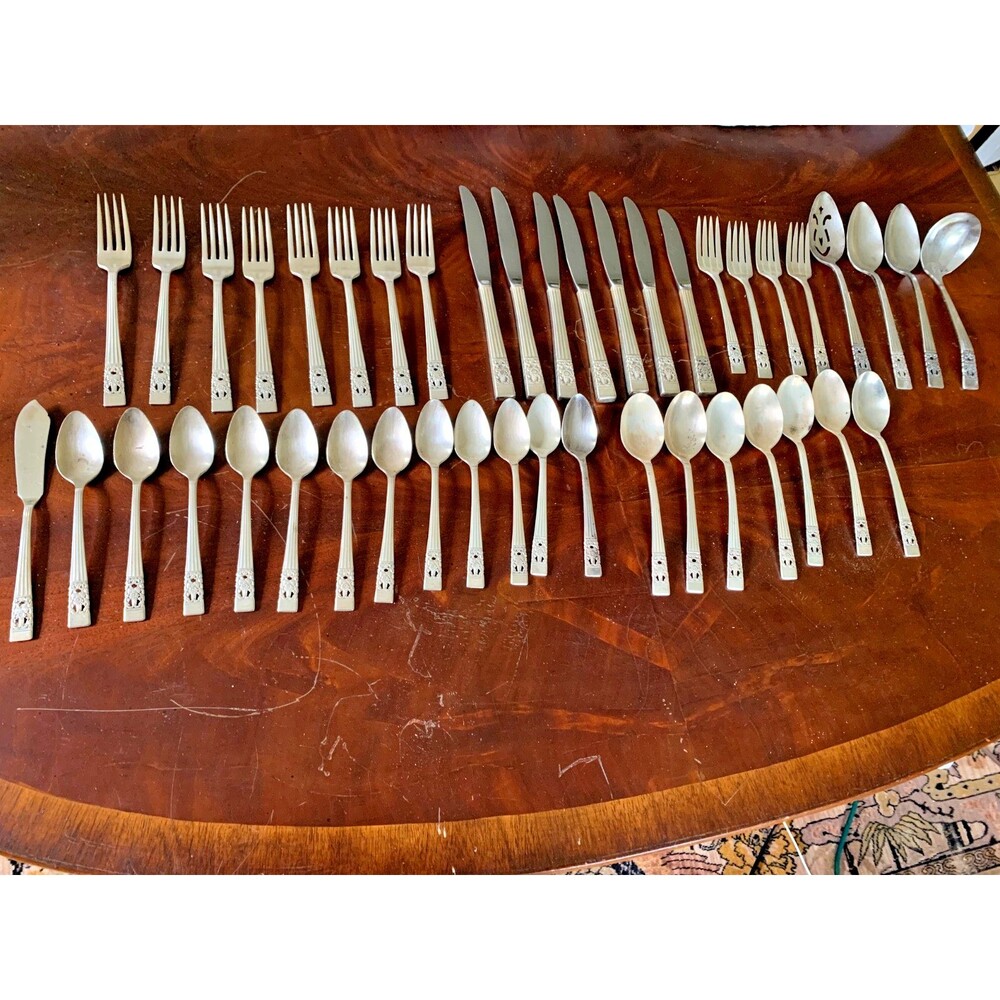42 pieces CORONATION Community 1936 Silverplated Silverware / Flatware
